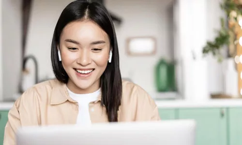 Start Talking to Japanese Women Online